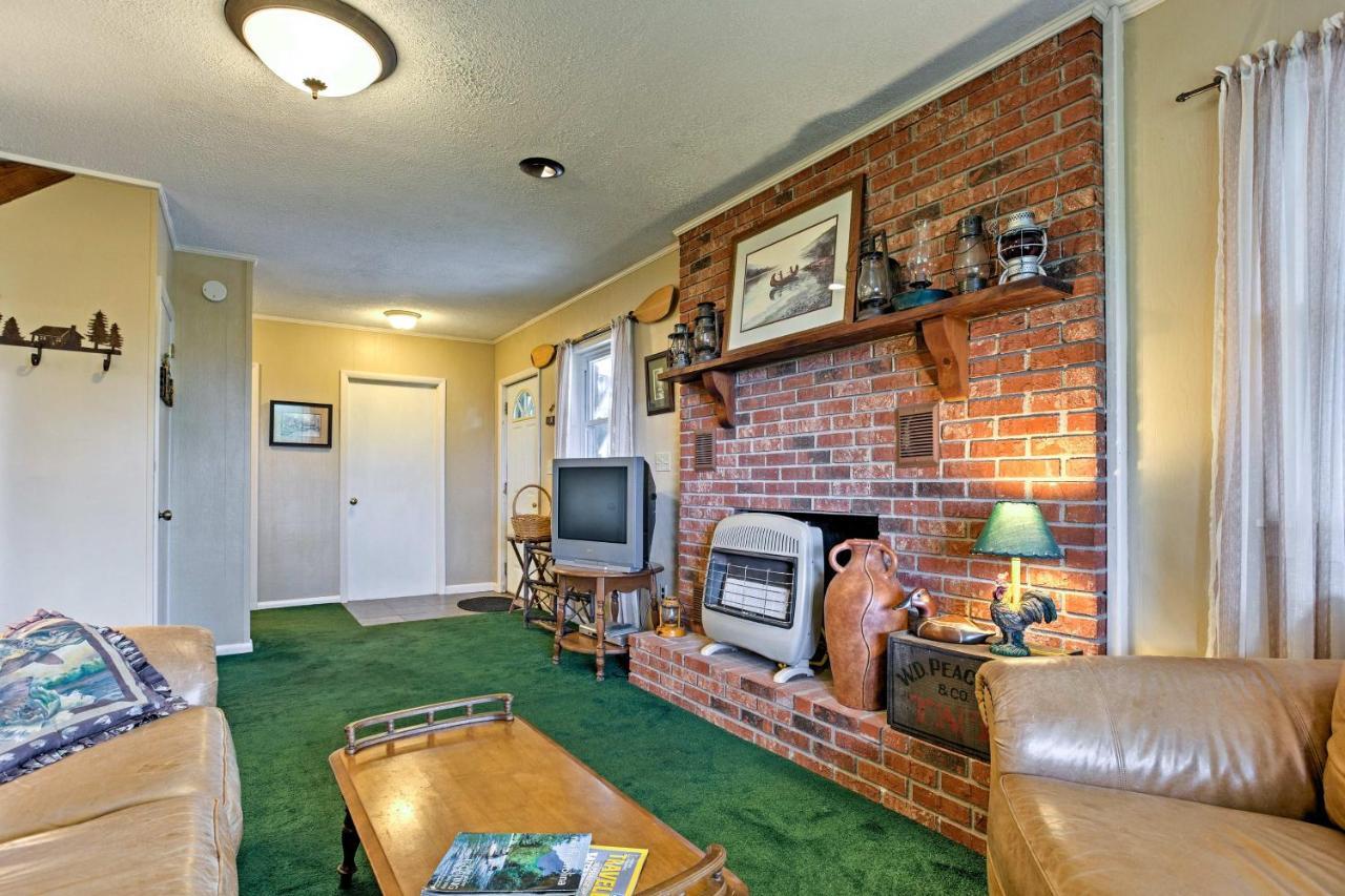 Secluded Mountain Home With Stunning Views And Deck! Bryson City Εξωτερικό φωτογραφία