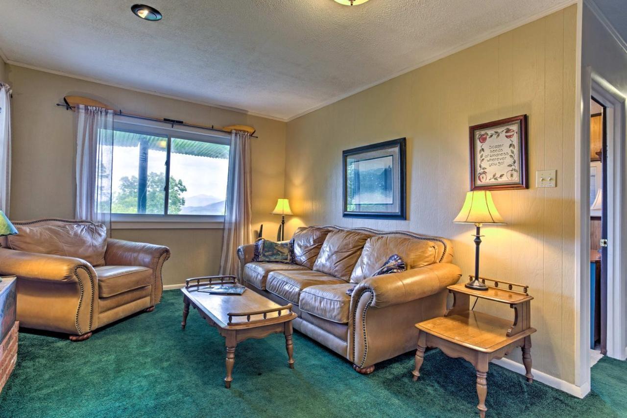 Secluded Mountain Home With Stunning Views And Deck! Bryson City Εξωτερικό φωτογραφία